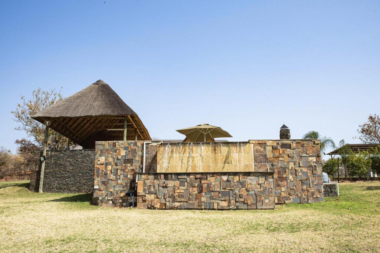 Tholo Manzi Private Game Farm Vila Zeerust Exterior foto